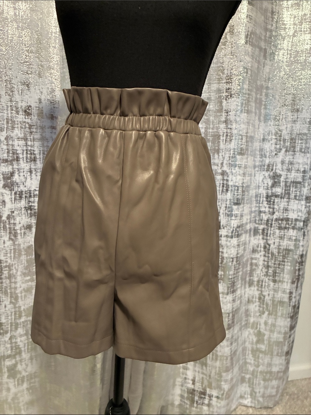 Primark High-Waist Paperbag Faux Leather Shorts - Taupe